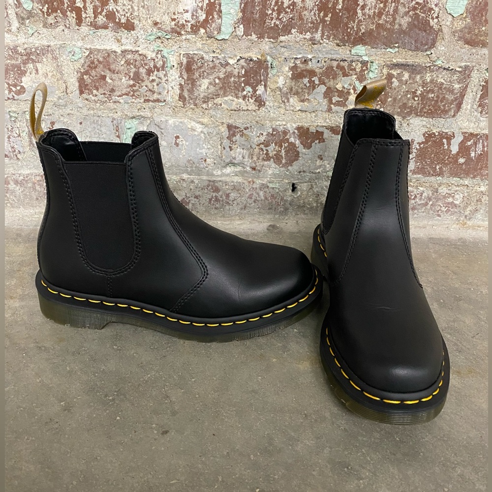 Dr. Martens Vegan 2976 Felix Chelsea Black Ankle Boots Women’s 7